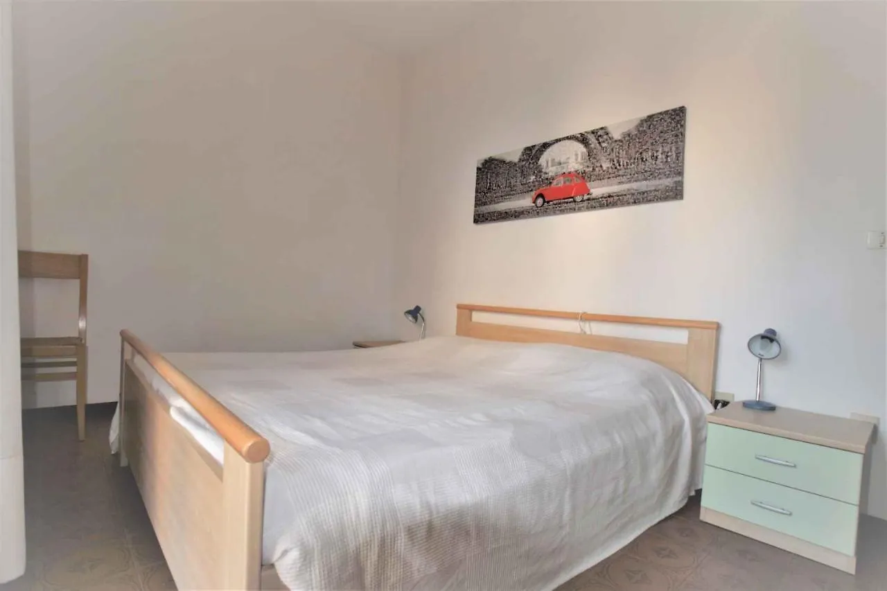 Apartment In Lido Di Jesolo 24833