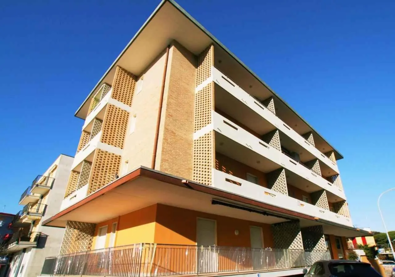 Apartment In Lido Di Jesolo 24833