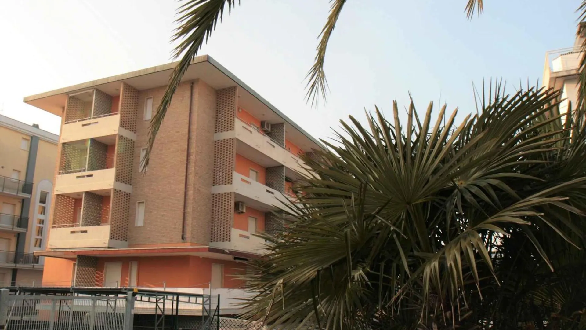 Apartment In Lido Di Jesolo 24833
